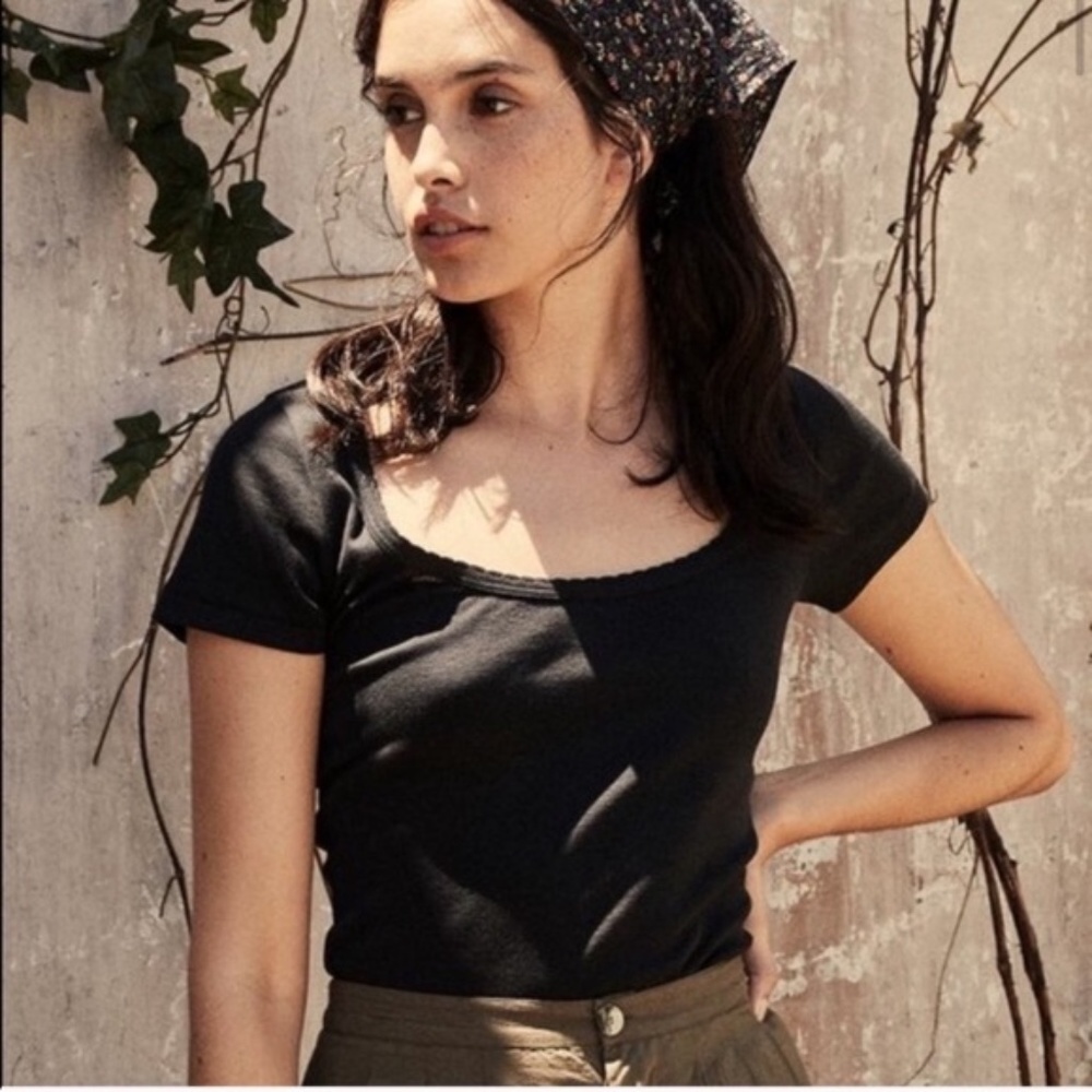 EUC Doen Brigitte Tee Black XS